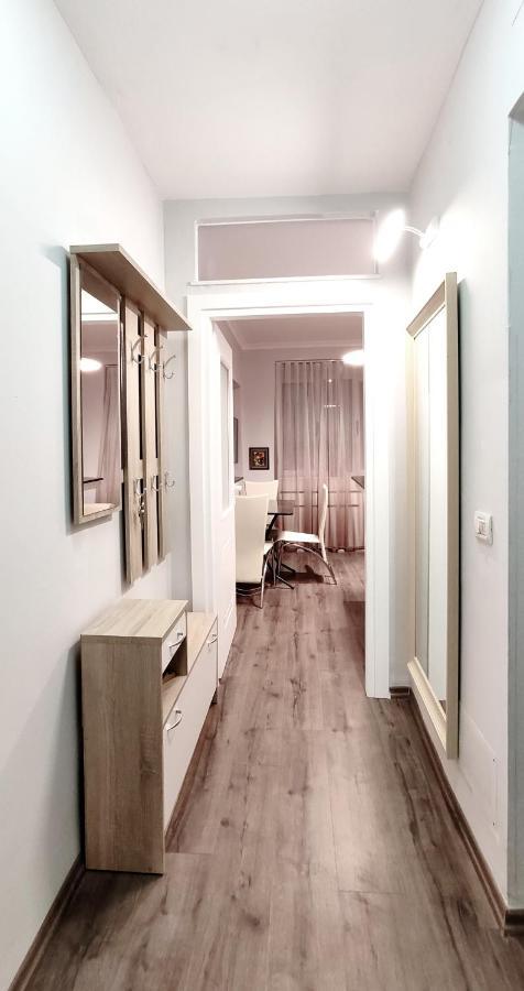 Tanners' Bridge Apartments 地拉那 外观 照片